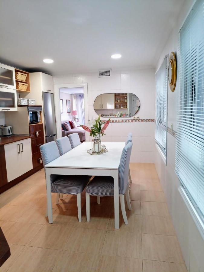 Espectacular Vivienda Junto A La Playa Y Paseo Maritimo En Almeria Ngoại thất bức ảnh