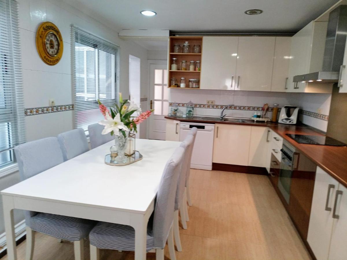 Espectacular Vivienda Junto A La Playa Y Paseo Maritimo En Almeria Ngoại thất bức ảnh